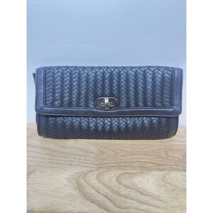 BANANA REPUBLIC CLUTCH PURSE-BLACK-11‎ IN X 5 IN Woven #50